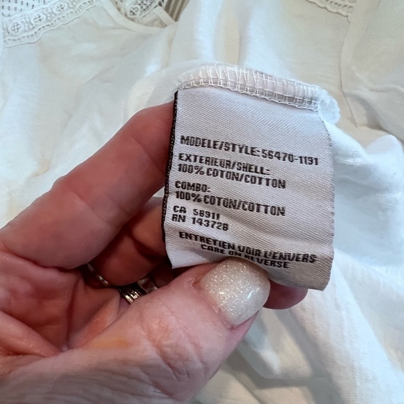 TRIBAL JEANS sz S/P LONG SLEEVE TEE WITH LACE AND CUTOUT DETAILS OVERSIZED - Picture 8 of 9